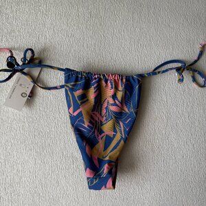 Skatie Bikini Kristen Bottom Size XS NWT